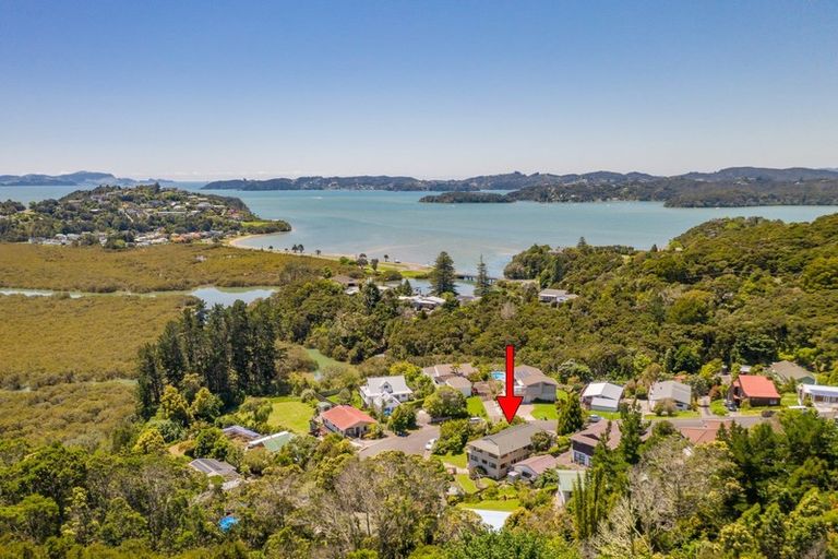 Photo of property in 25 Puketiro Place, Paihia, 0200