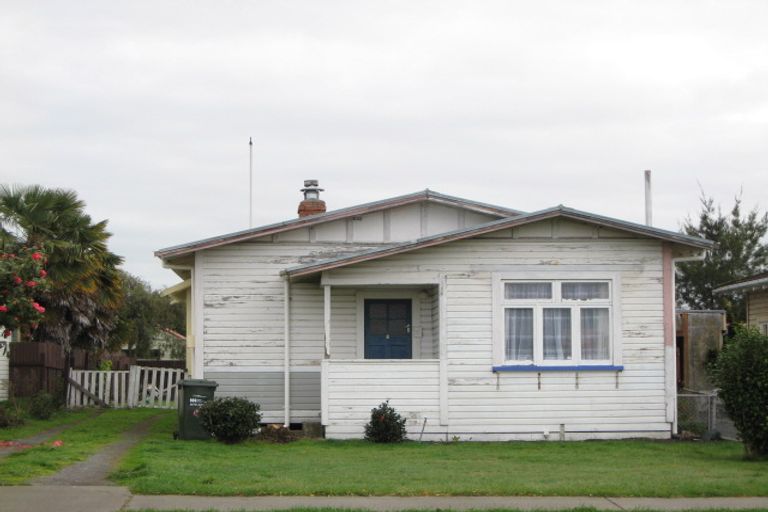 Photo of property in 106 Allerton Street, Saint Leonards, Hastings, 4120