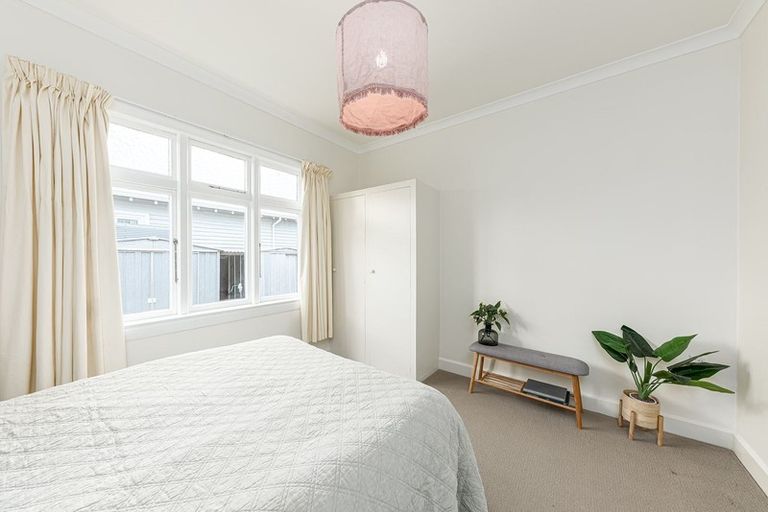 Photo of property in 2/26 Koromiko Street, Saint Martins, Christchurch, 8022