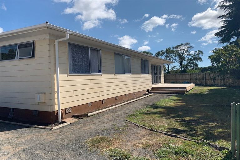 Photo of property in 54 Pukeroa Place, Papakura, 2110