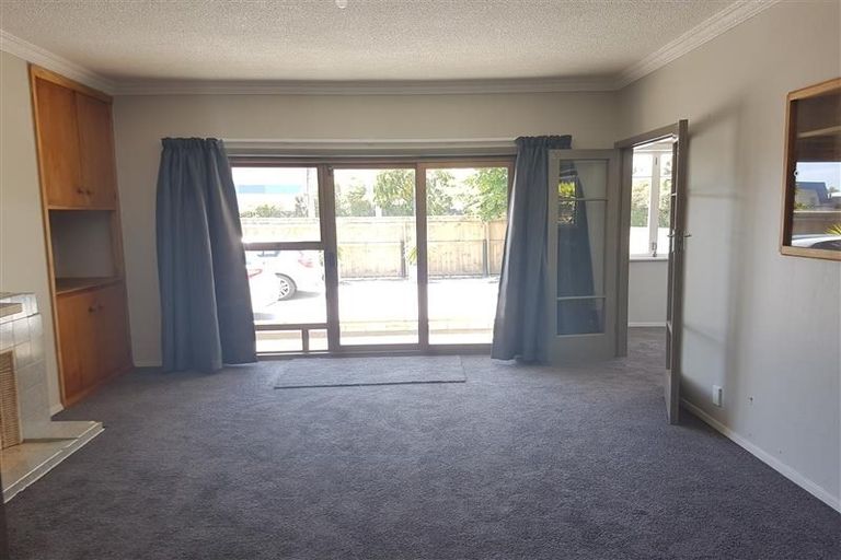 Photo of property in 330 Tremaine Avenue, Takaro, Palmerston North, 4412