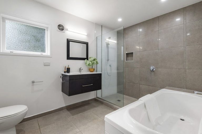 Photo of property in 58 Maxwelton Drive, Mairangi Bay, Auckland, 0630