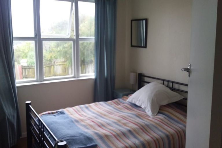 Photo of property in 16 Nandana Drive, Glen Eden, Auckland, 0602