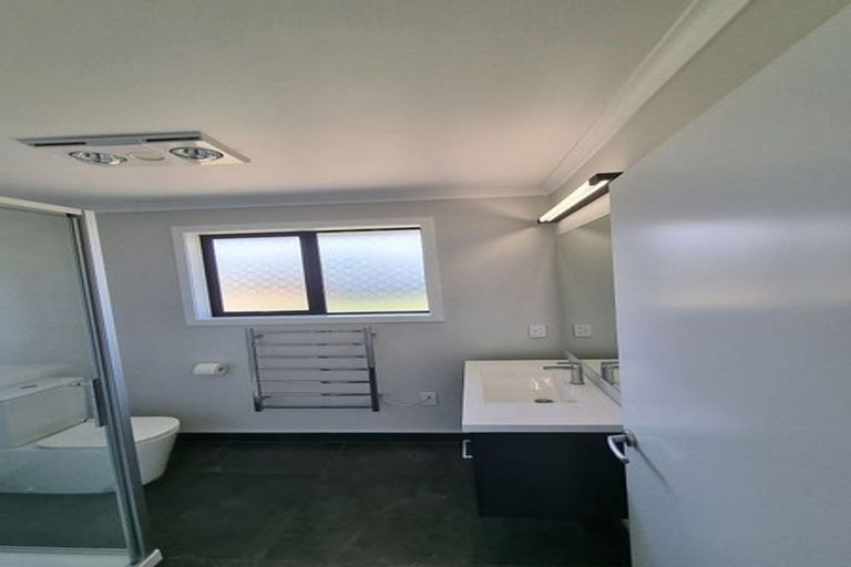 Photo of property in 62 Hokioi Drive, Kenepuru, Porirua, 5022