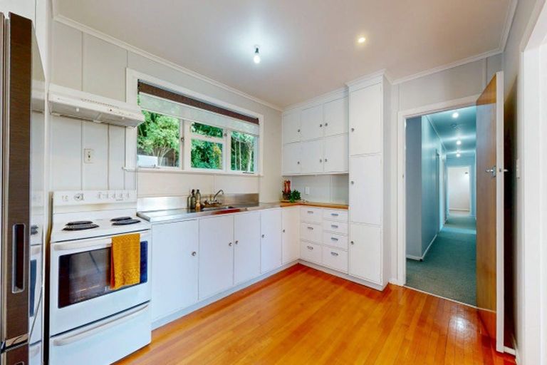 Photo of property in 110 Brunton Crescent, Thames, 3500