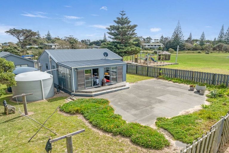 Photo of property in 31 Simon Urlich Road, Karikari Peninsula, Kaitaia, 0483
