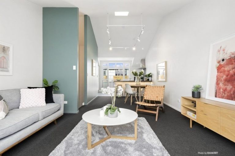 Photo of property in Pirie Street Townhouses, 19/35 Pirie Street, Mount Victoria, Wellington, 6011