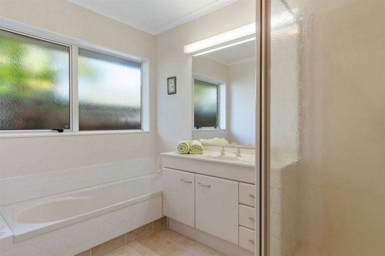 Photo of property in 15 Braeburn Place, Bethlehem, Tauranga, 3110