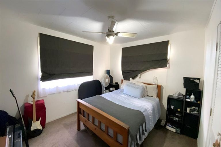 Photo of property in 1/67 Lewisham Street, Highland Park, Auckland, 2010