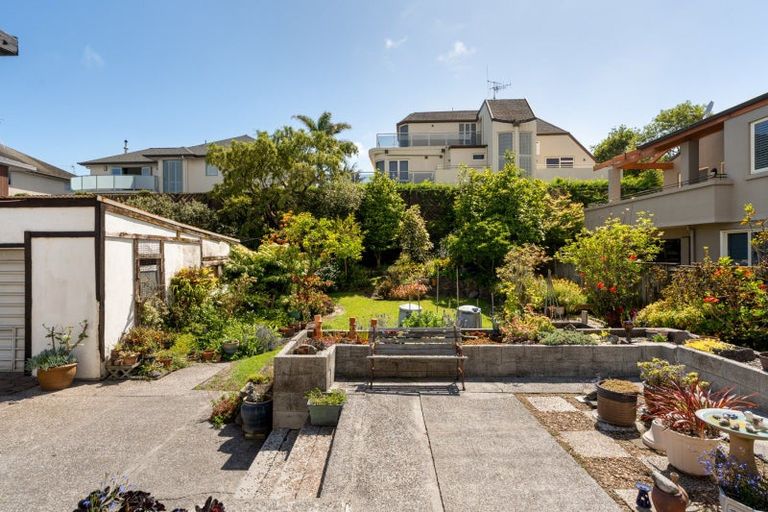 Photo of property in 21 Gordon Road, Mount Maunganui, 3116