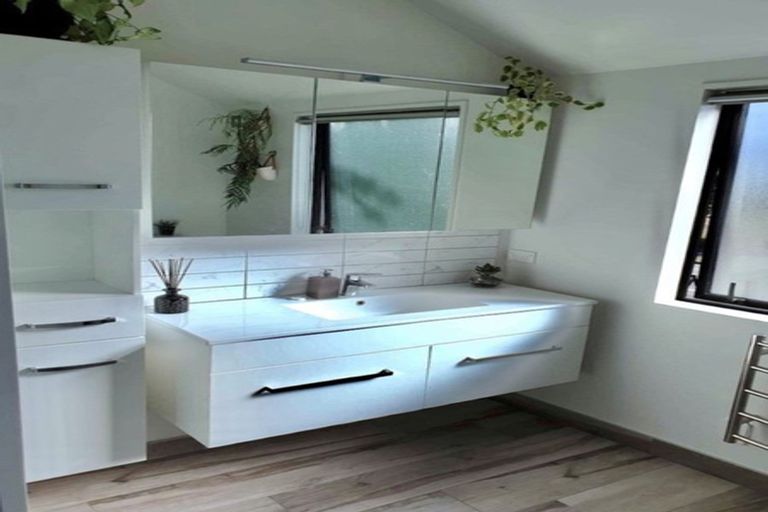 Photo of property in 216 Stanmore Road, Richmond, Christchurch, 8013