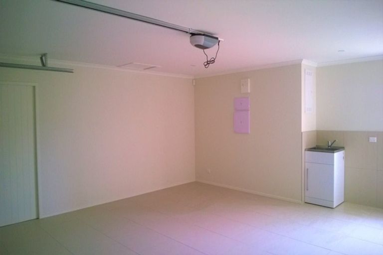 Photo of property in 11 Koko Mews, Mangere Bridge, Auckland, 2022