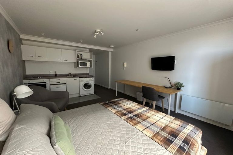 Photo of property in Aitken Street Apartments, 606/5 Aitken Street, Thorndon, Wellington, 6011