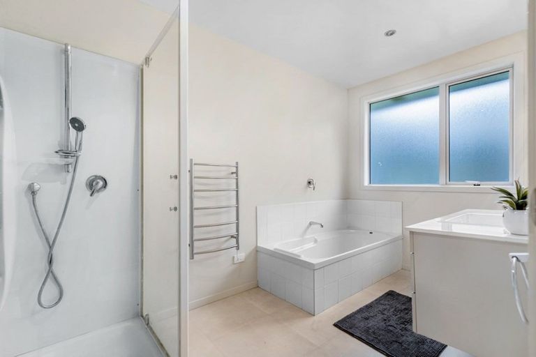 Photo of property in 66 Onslow Road, Lake Hayes, Queenstown, 9304