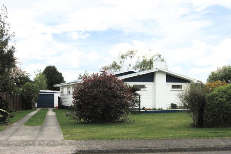 Photo of property in 5 Gear Street, Utuhina, Rotorua, 3015