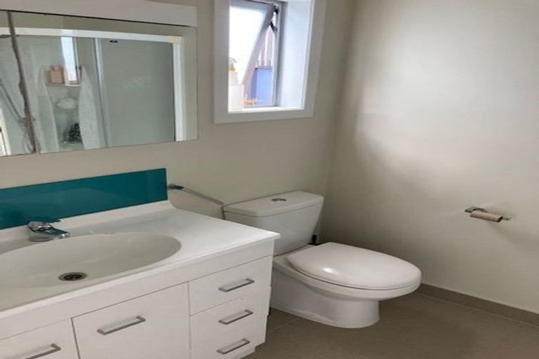 Photo of property in 39 Cockle Bay Road, Cockle Bay, Auckland, 2014