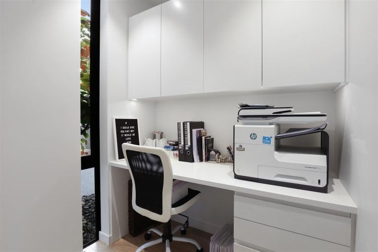 Photo of property in 18 Roa Road, Fendalton, Christchurch, 8041