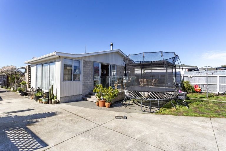 Photo of property in 8 Gow Place, Woolston, Christchurch, 8062