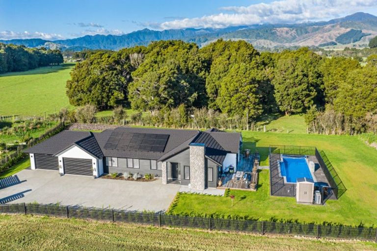 Photo of property in 63 Ohau Gravels Way, Ohau, Levin, 5570