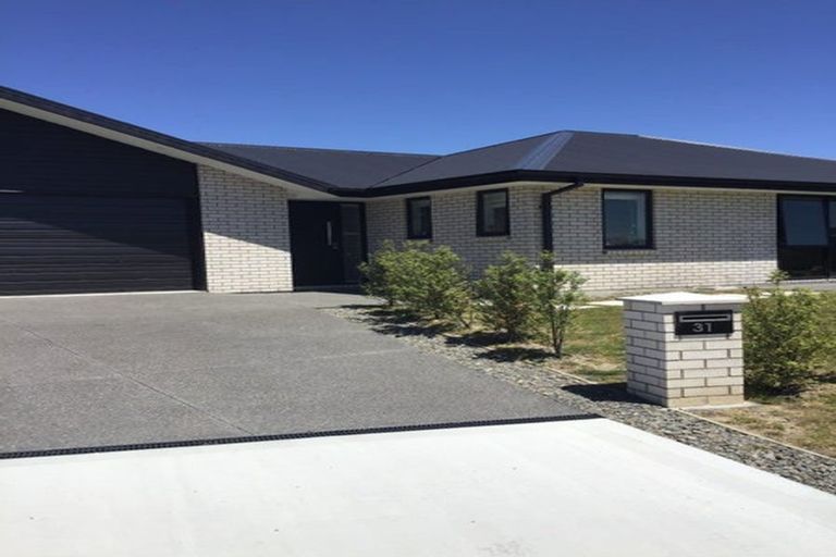 Photo of property in 31 Kingfisher Avenue, Amberley, 7410
