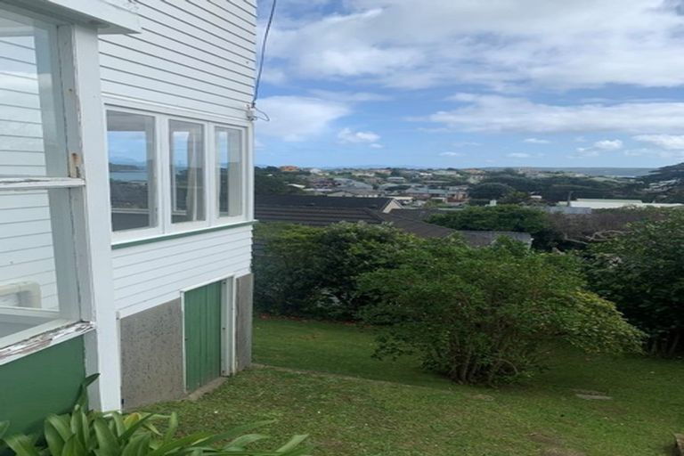 Photo of property in 15 Thornley Street, Titahi Bay, Porirua, 5022