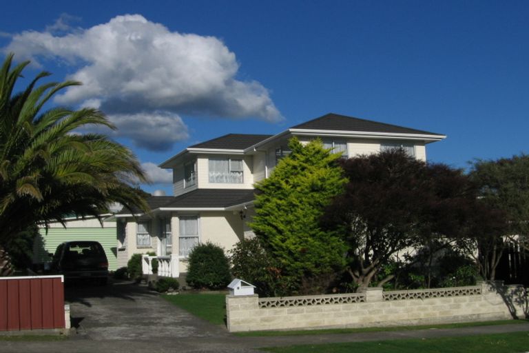 Photo of property in 6 Mitimiti Grove, Wainuiomata, Lower Hutt, 5014