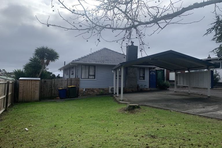 Photo of property in 1/114 Kervil Avenue, Te Atatu Peninsula, Auckland, 0610