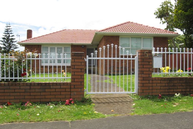 Photo of property in 5 Duggan Avenue, Mangere, Auckland, 2022