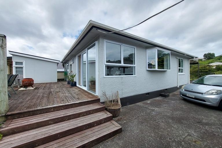 Photo of property in 9 Lorna Street, Lynmouth, New Plymouth, 4310