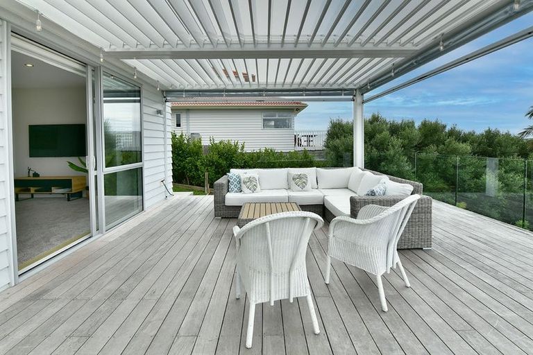 Photo of property in 1211 Whangaparaoa Road, Gulf Harbour, Whangaparaoa, 0930