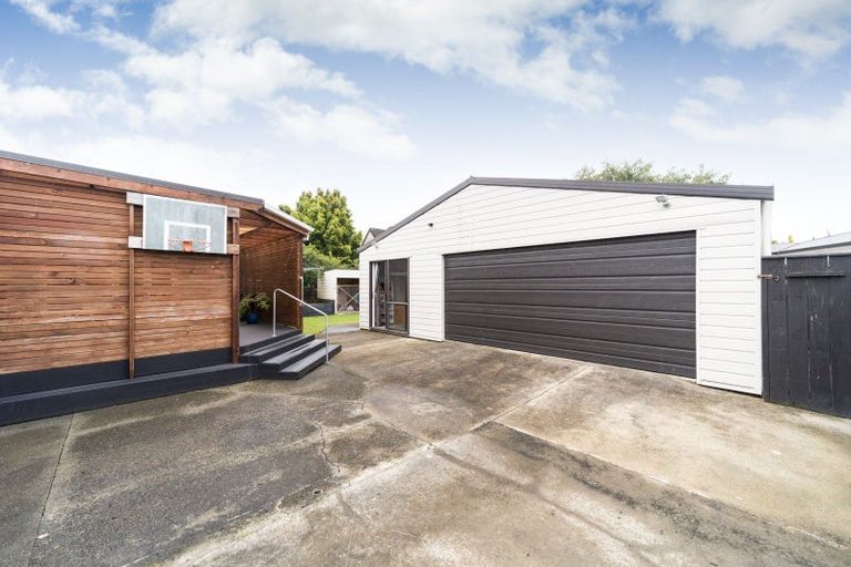Photo of property in 14 Pitama Road, Awapuni, Palmerston North, 4412
