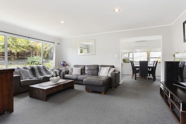 Photo of property in 9 Montclair Rise, Browns Bay, Auckland, 0630