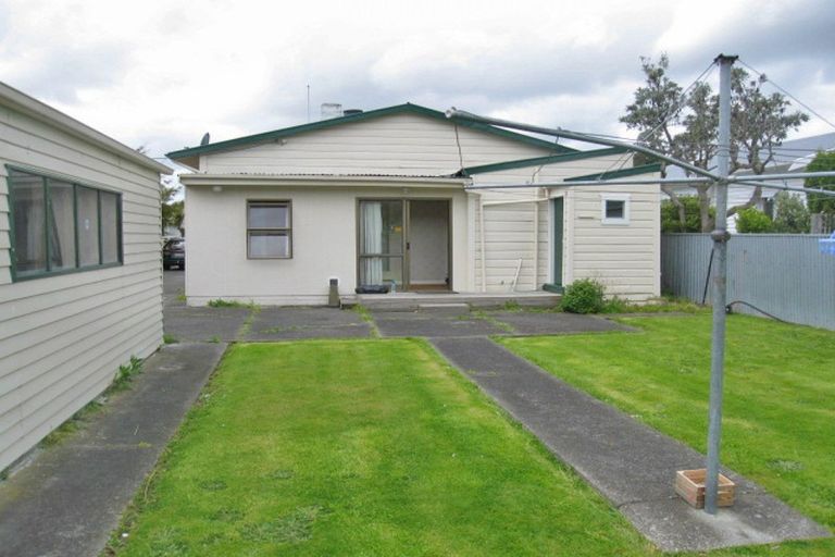 Photo of property in 10 Marne Street, Hokowhitu, Palmerston North, 4410