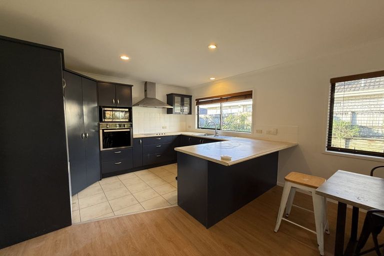 Photo of property in 7 Brittas Place, East Tamaki, Auckland, 2016