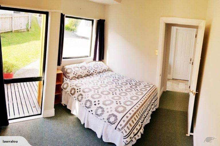 Photo of property in 49 Saunders Close, Whitby, Porirua, 5024