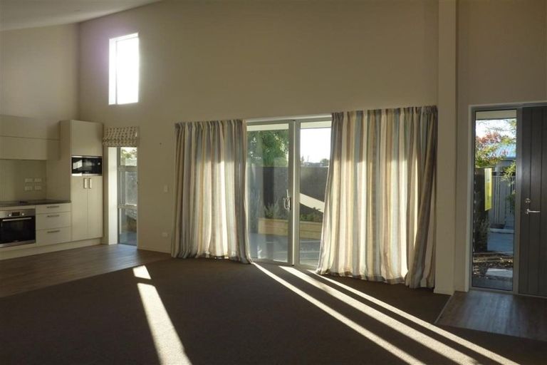 Photo of property in 3/97 Packe Street, Edgeware, Christchurch, 8013