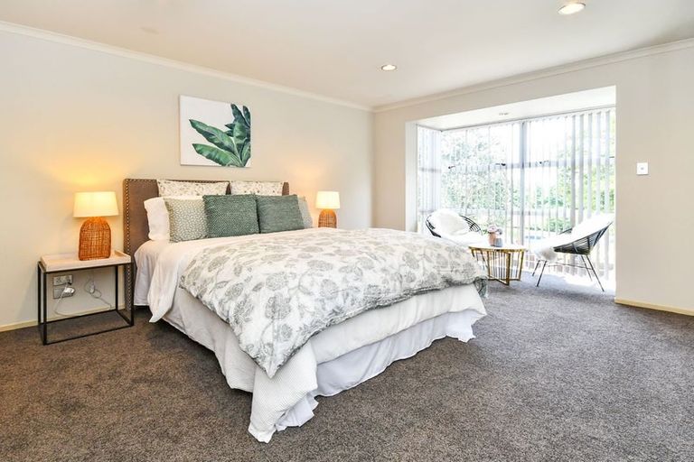 Photo of property in 61 The Track, Takanini, 2112