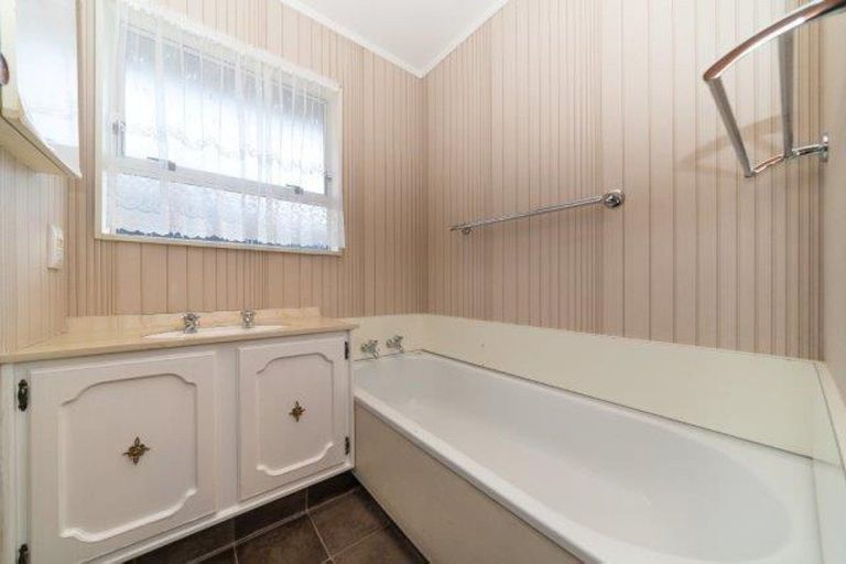 Photo of property in 718a Pioneer Highway, Takaro, Palmerston North, 4412