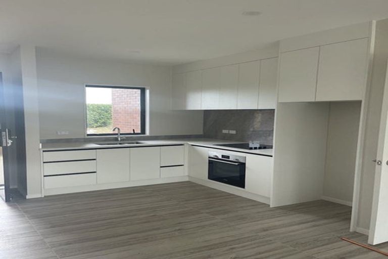 Photo of property in 7 Benjamin Place, Clevedon, 2582