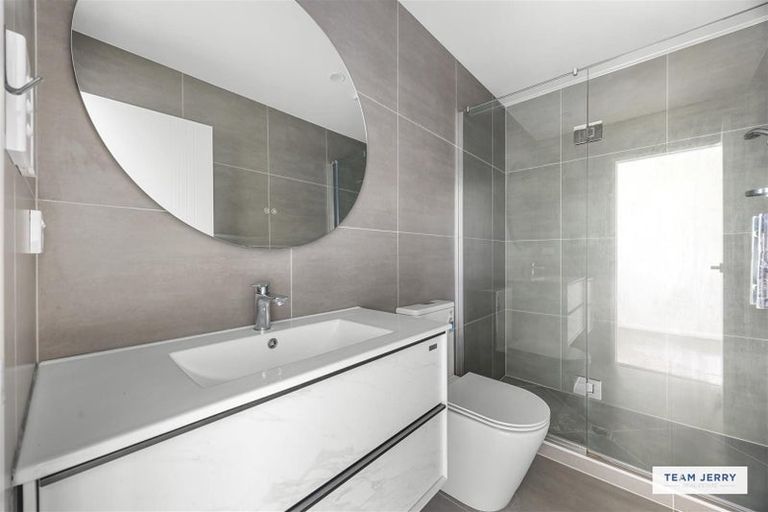 Photo of property in 63 Whare Kauri Road, Papakura, 2110