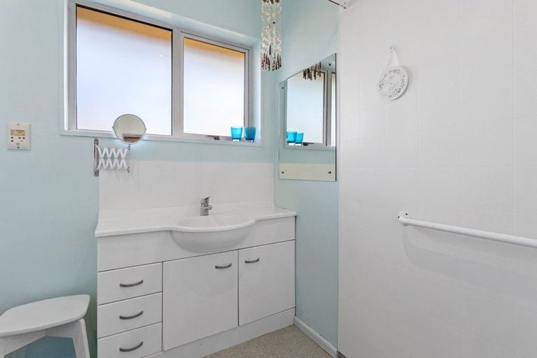 Photo of property in 244 Lake Terrace Road, Shirley, Christchurch, 8061