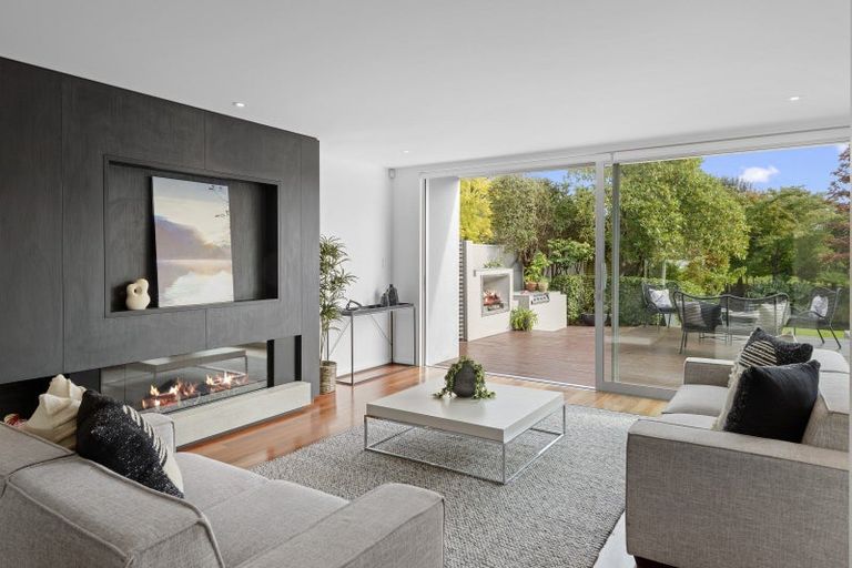 Photo of property in 29 Idris Road, Fendalton, Christchurch, 8052