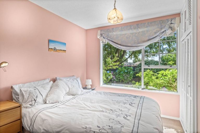 Photo of property in 17 Kinross Street, Hei Hei, Christchurch, 8042