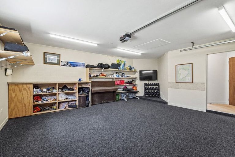 Photo of property in 18 Beulah Avenue, Rothesay Bay, Auckland, 0630