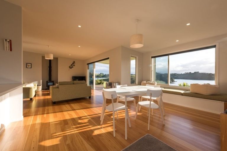 Photo of property in 37 Te Akau Drive, Russell, 0272