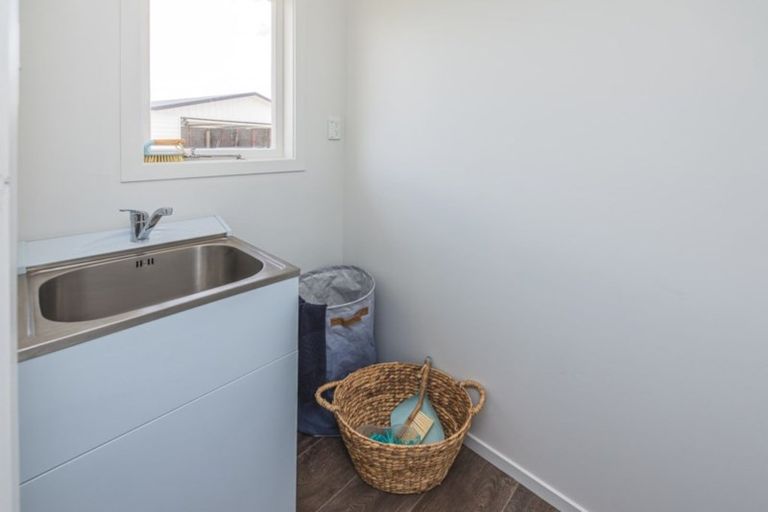 Photo of property in 8a Kings Avenue, Gonville, Whanganui, 4501