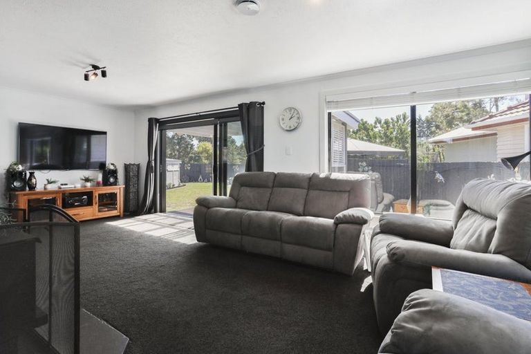 Photo of property in 17 Colac Street, Avondale, Christchurch, 8061