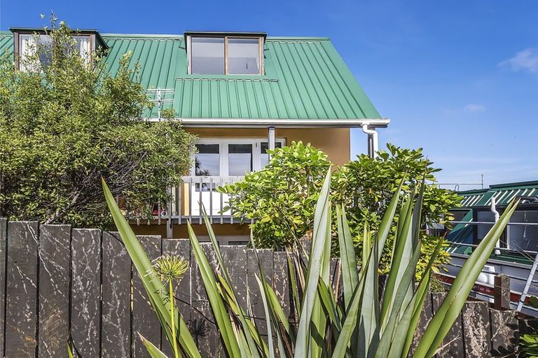 Photo of property in Hiropi St Village, 55/46 Hiropi Street, Newtown, Wellington, 6021