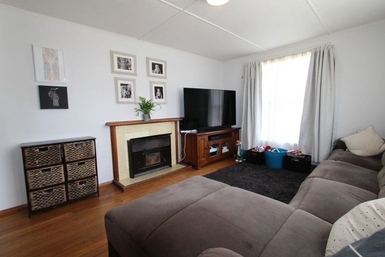 Photo of property in 20 Wilson Street, Pahiatua, 4910