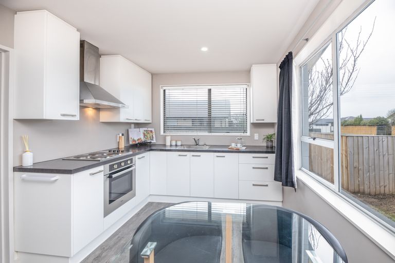 Photo of property in 1/2 Lamorna Road, Parklands, Christchurch, 8083